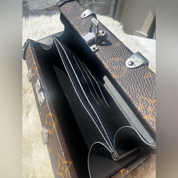 Louis Vuitton Brown and Black Monogram Trunk - Picture 9 of 14